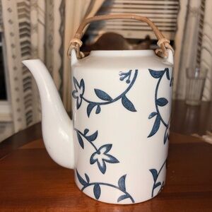 Elegant Blue and White Floral Teapot